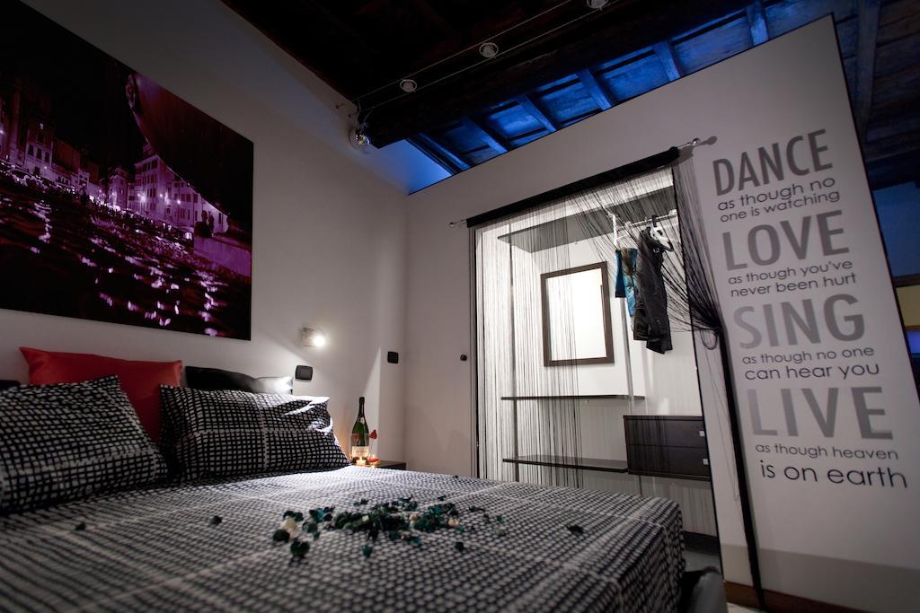 Chroma Italy - Chroma Apt Campo De' Fiori Room photo
